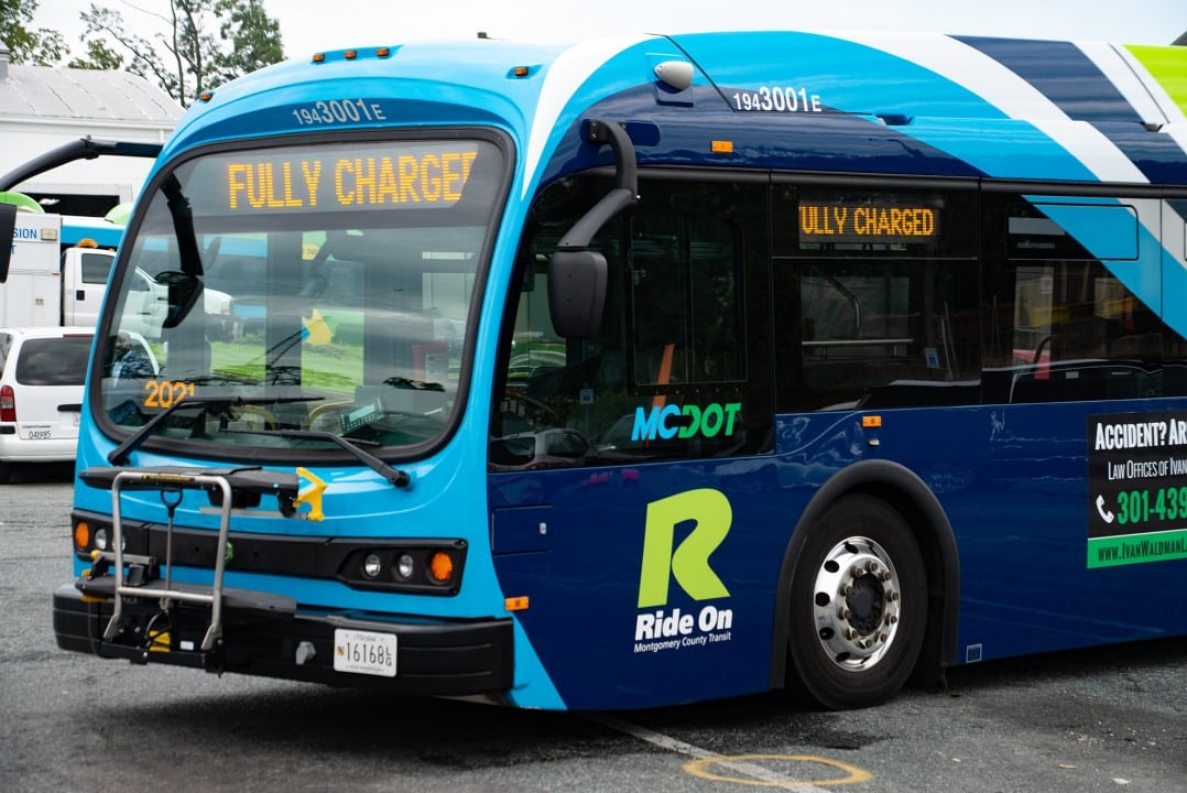 Decarbonization partnership buses